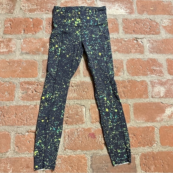Lululemon Size 4 Base Pace HR Tight 25” Sparks Fly Multi SXFY Nulux Pant Run - Picture 2 of 14